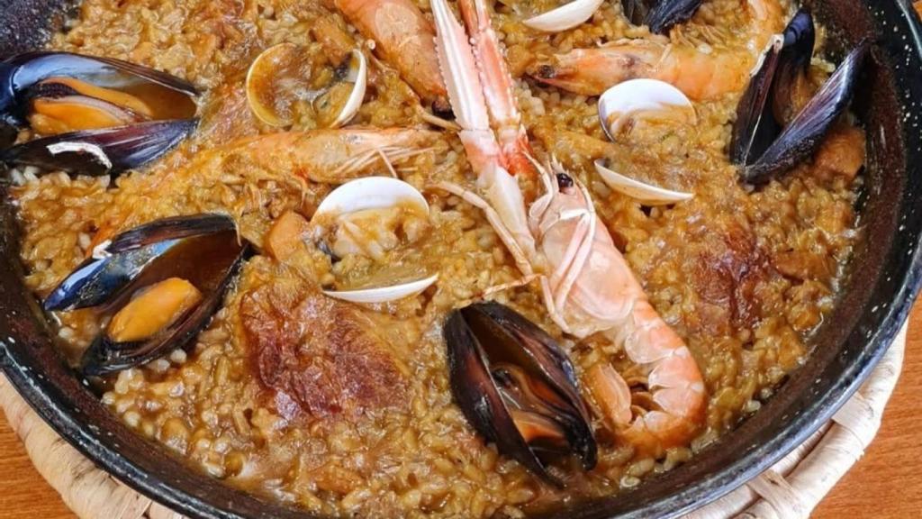 Paella de marisco de Restaurante Varadero Gourmet