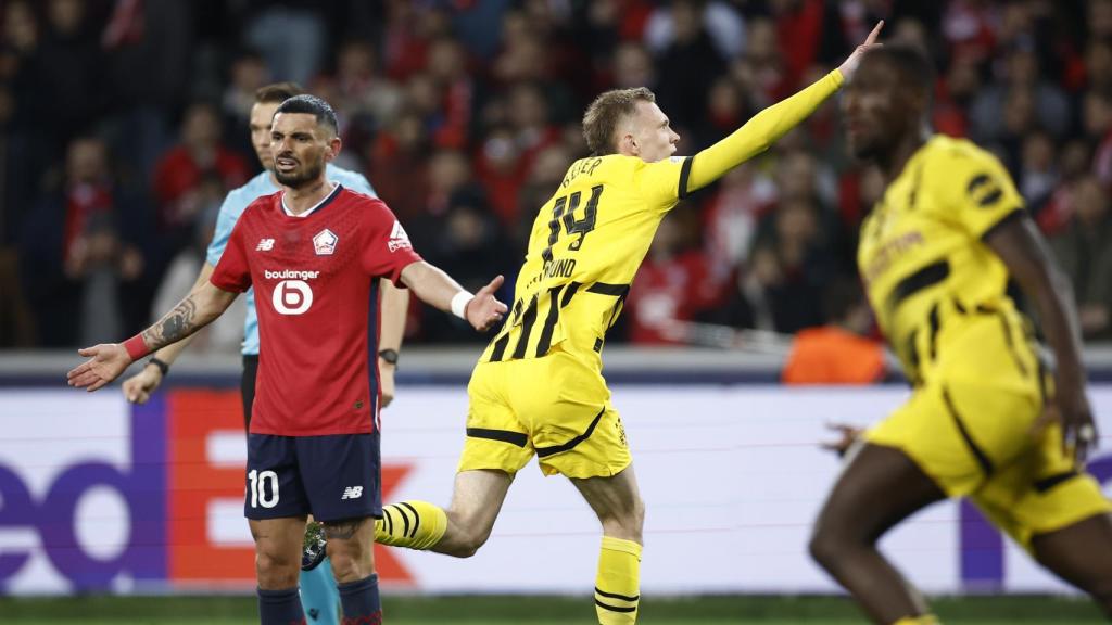 Beier celebra su gol anotado contra el Lille en la Champions