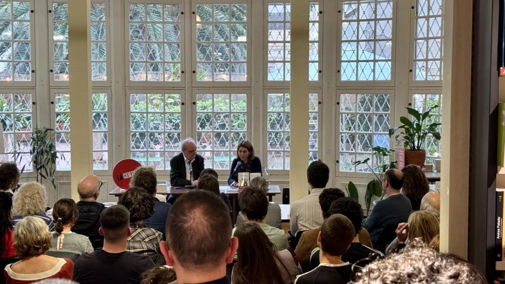 Enrique Vila-Matas presenta 'Canon de cámara oscura'