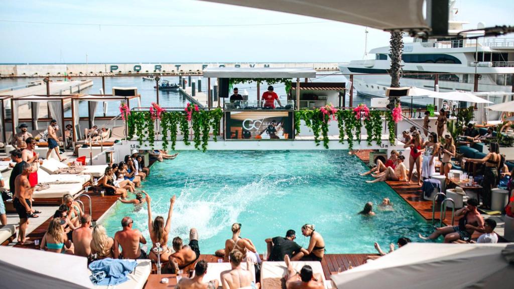 Piscina del Go Beach de Sant Adrià (Barcelona)