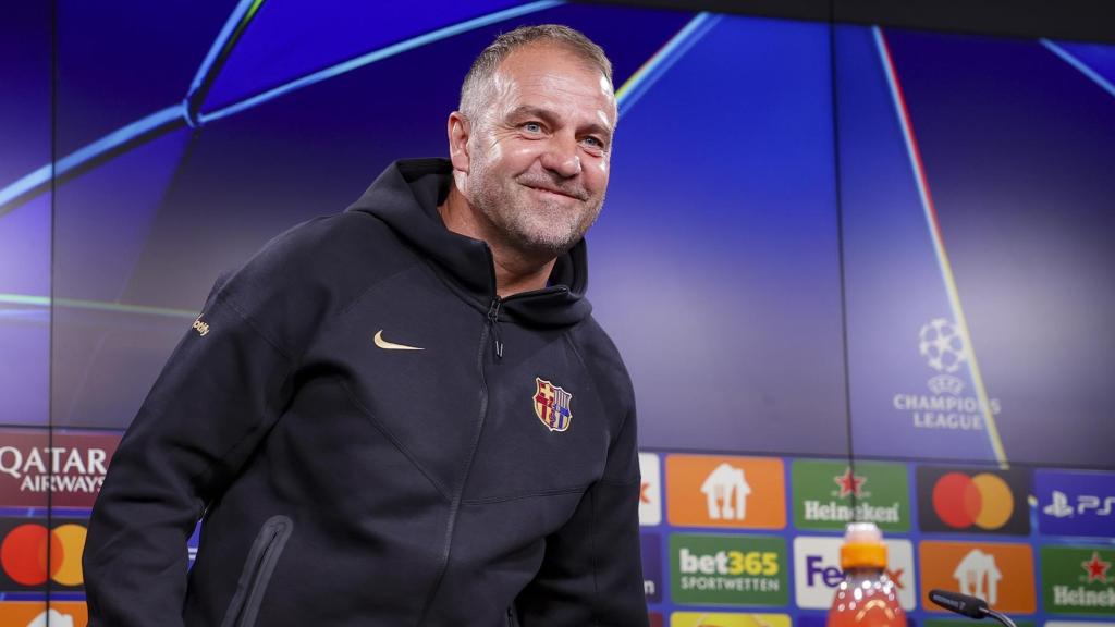 Hansi Flick, sonriente antes del Borussia Dortmund-Barça