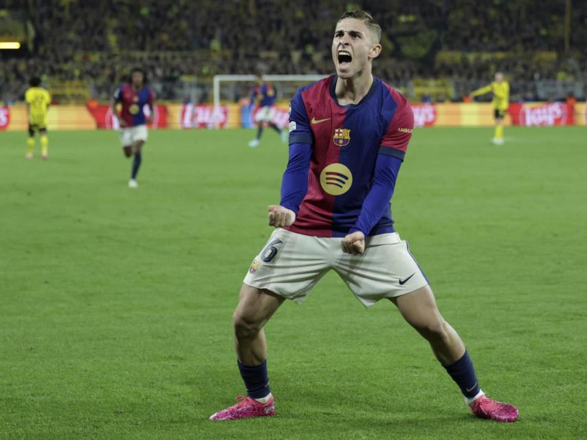 Fermín celebra el gol del Barça en Dortmund