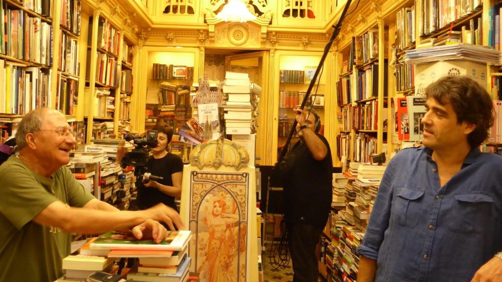 Josep Morales en la librería Sant Jordi