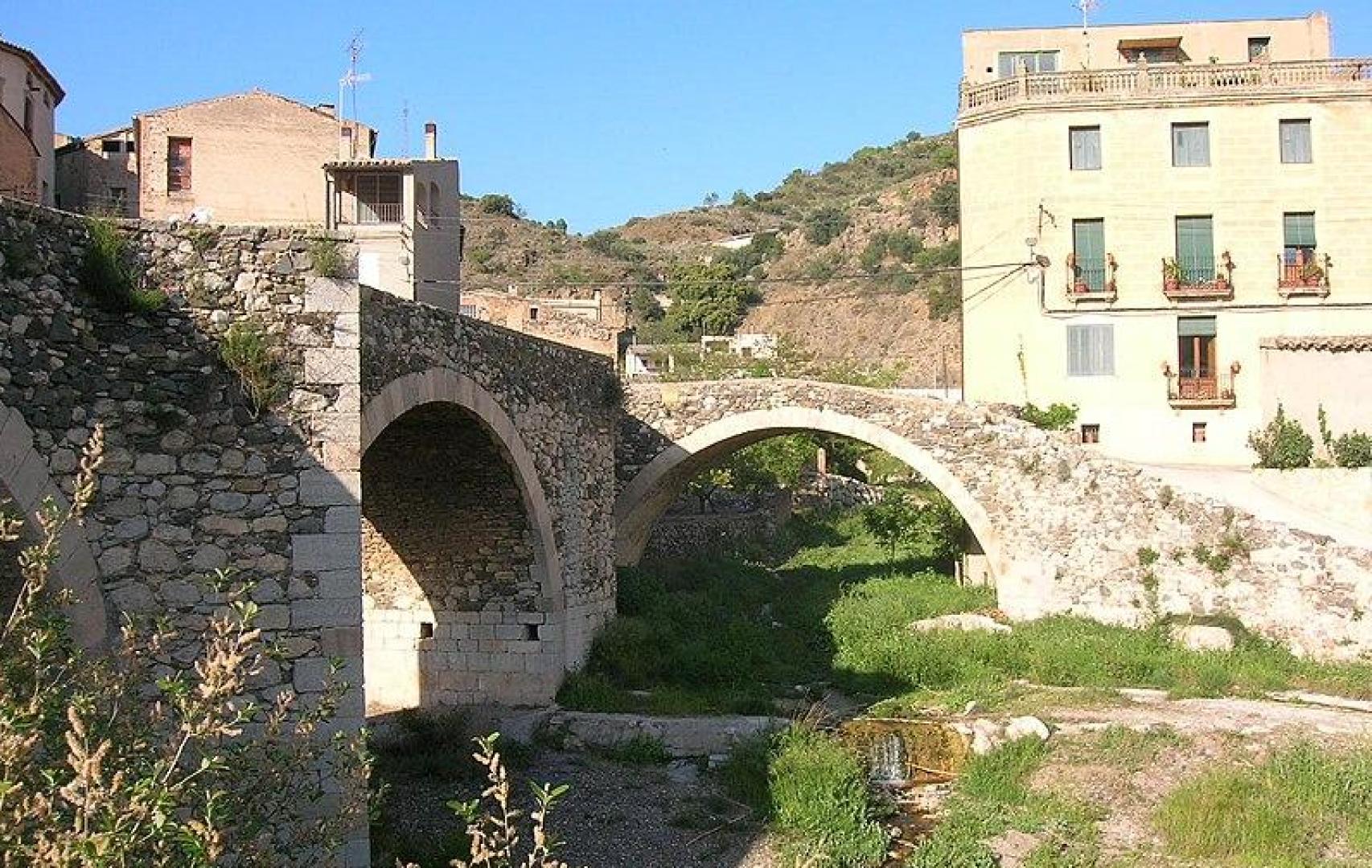 Puente sobre el río Montsant