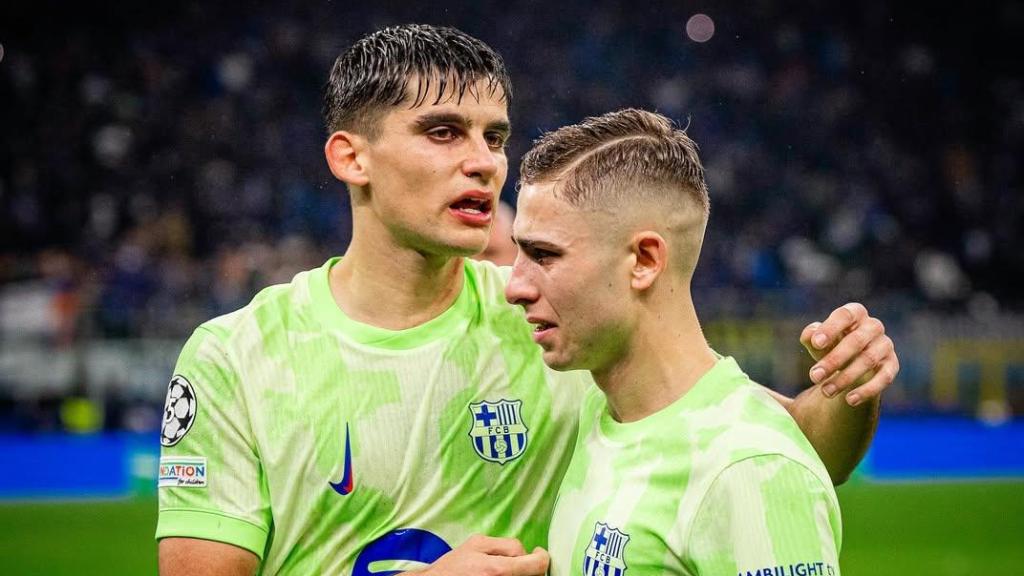 Gerard Martín y Fermín López lloran desconsoladamente tras el Inter-Barça