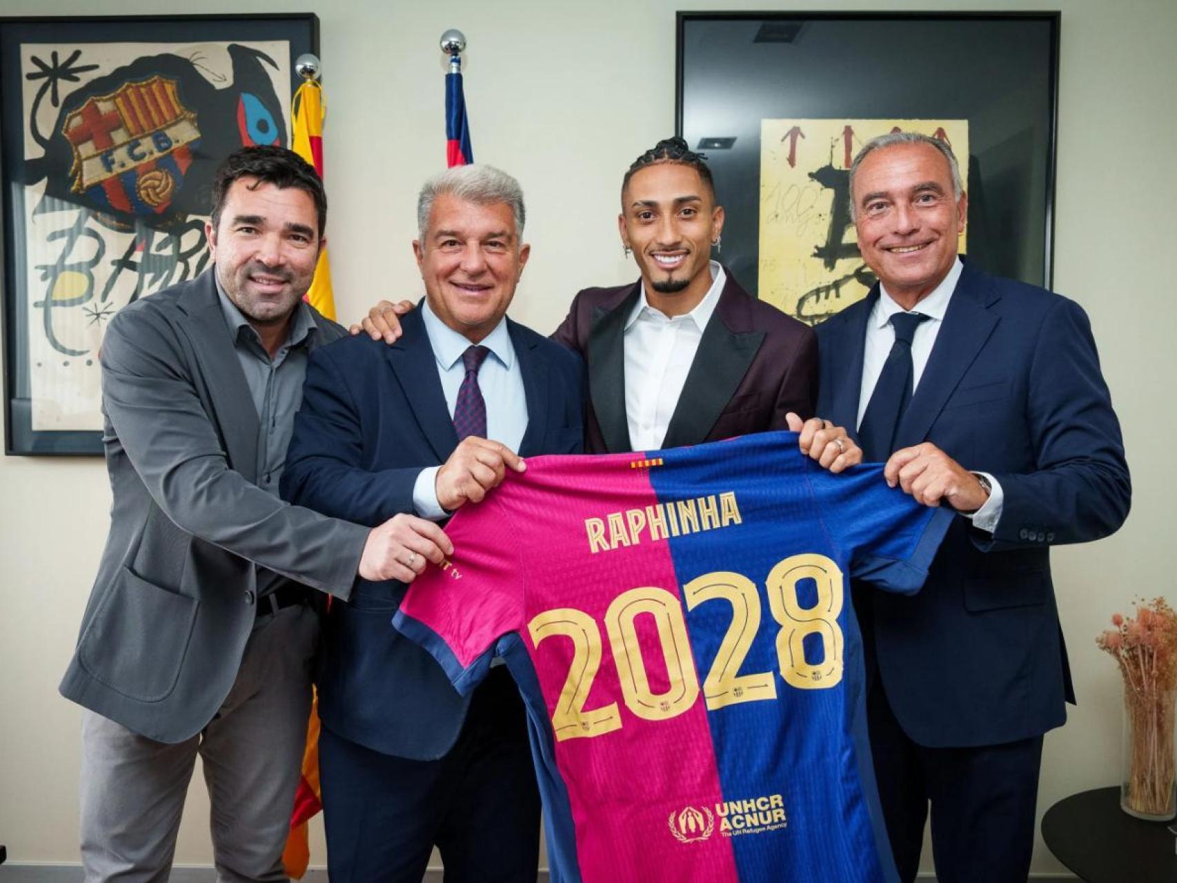 Laporta se sale con la suya en la renovación de Raphinha: aumento salarial pero solo un año más de contrato