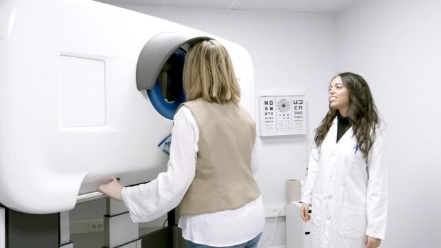 Un sistema de diagnóstico oftalmológico robotizado mediante IA del Hospital Universitario La Paz, en archivo