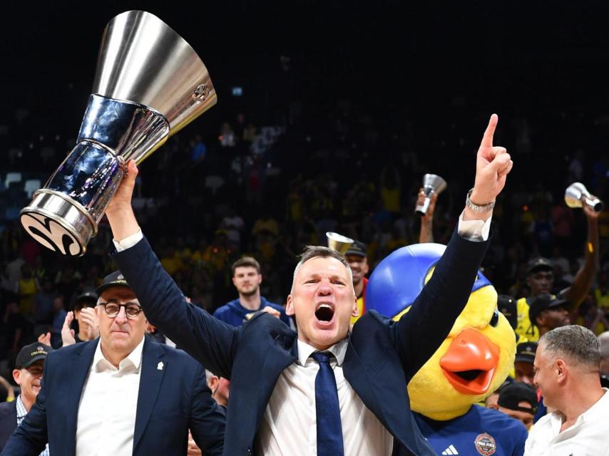 Jasikevicius, eufórico tras ganar la Euroliga con el Fenerbahce