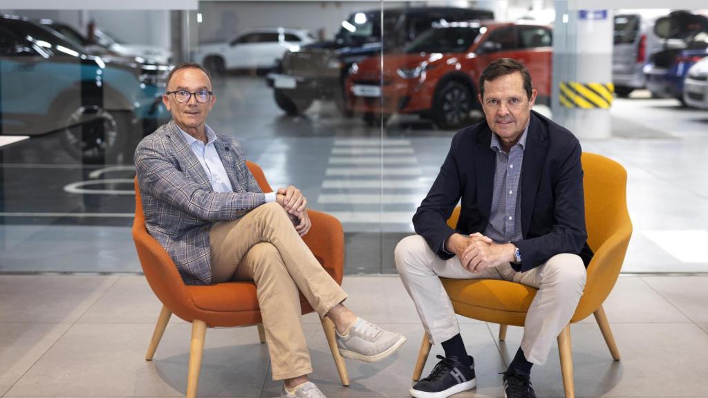 Maas y Vallescar firman un acuerdo de fusión para liderar el sector de la automoción en Cataluña