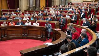 Votación en la sesión del pleno del Parlament de Catalunya este miércoles
