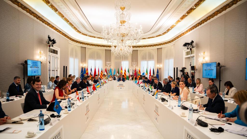 Pedro Sánchez encabeza la Conferencia de Presidentes en el Palau de Pedralbes