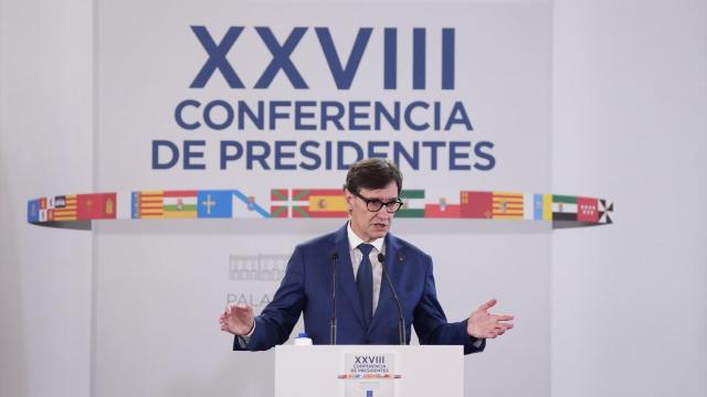 El presidente de la Generalitat de Catalunya, Salvador Illa, ofrece una rueda de prensa posterior a la reunión de la XXVIII Conferencia de Presidentes, en Palau de Pedralbes de Barcelona, a 6 de junio de 2025, en Barcelona, Catalunya (España)