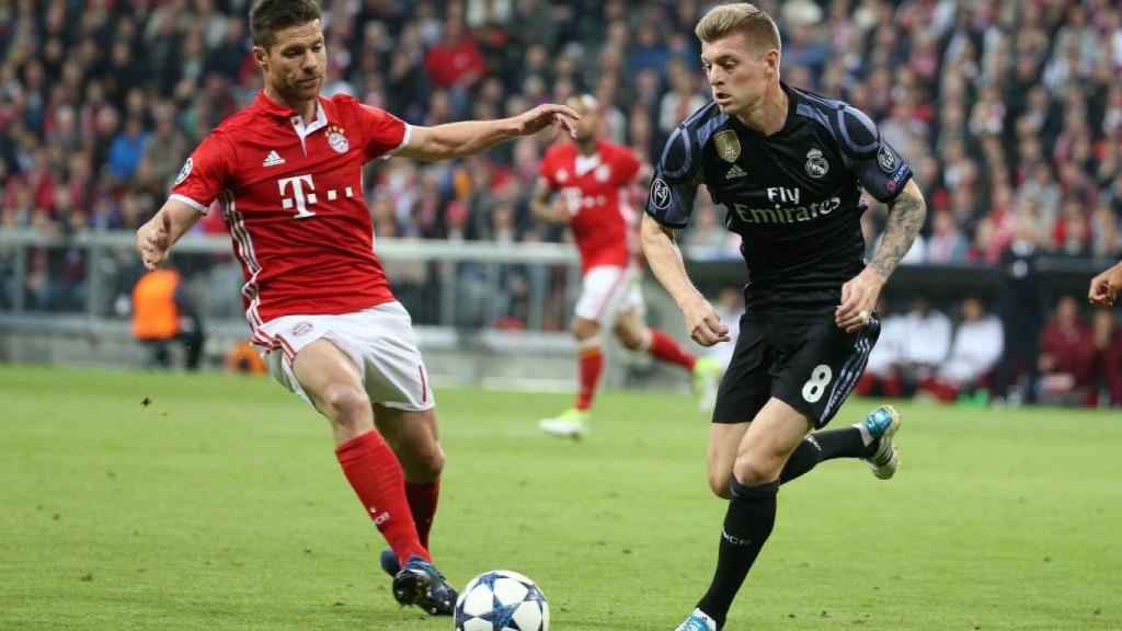 Toni Kroos vuelve a jugar con el Real Madrid ante el Bernabéu y Xabi Alonso pisa el acelerador desde las siete de la mañana