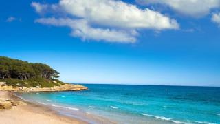 La mejor playa para ir desde Lleida está a 100 kilómetros y se tarda una hora en llegar: Mantiene una belleza salvaje
