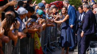 Los Reyes se dan un baño de masas en Badia del Vallès en el 50 aniversario de su fundación