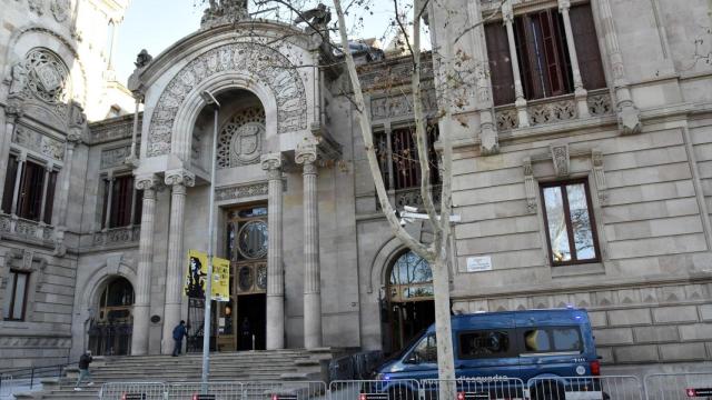 Entrada de la Audiencia de Barcelona, en una imagen de archivo