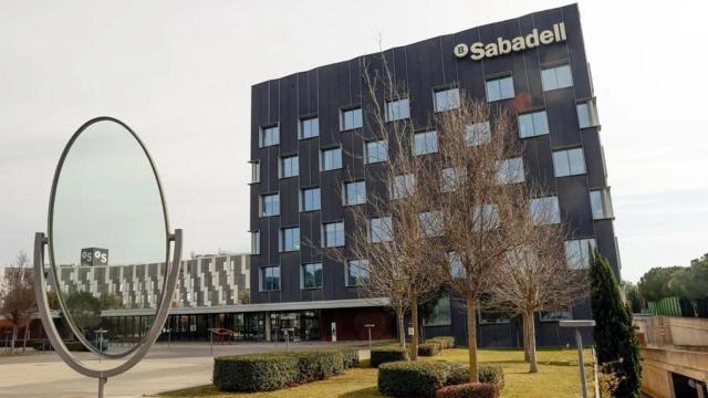 Sede central del Banco Sabadell en Sant Cugat del Vallès (Barcelona)