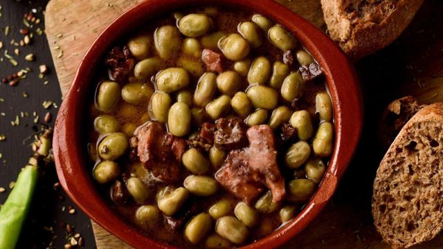 Habas a la catalana