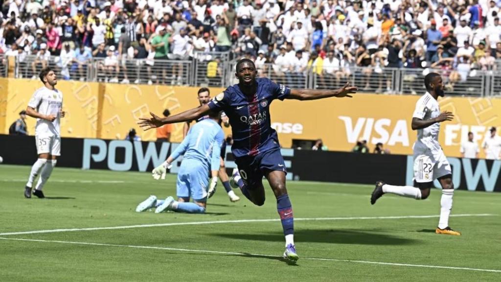 Ousmane Dembélé celebrando un gol en el duelo del Mundial de Clubes contra el Real Madrid