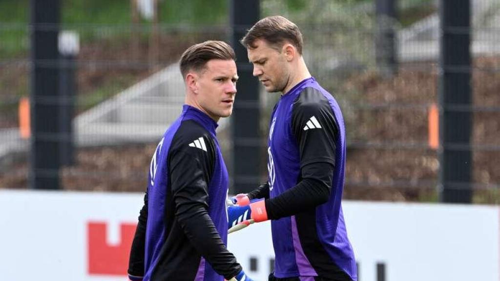 Ter Stegen y Neuer en un entrenamiento con la selección alemana
