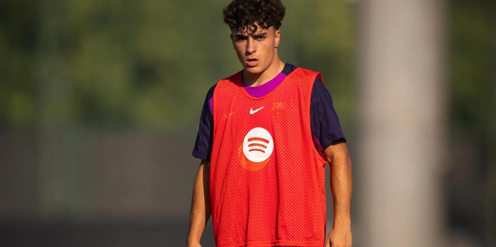 Jan Virgili durante un entrenamiento del primer equipo del Barça en la pretemporada