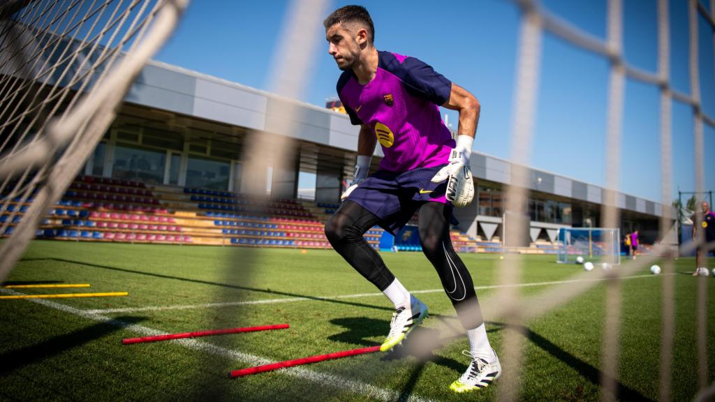 Joan García se entrena en la Ciutat Esportiva Joan Gamper