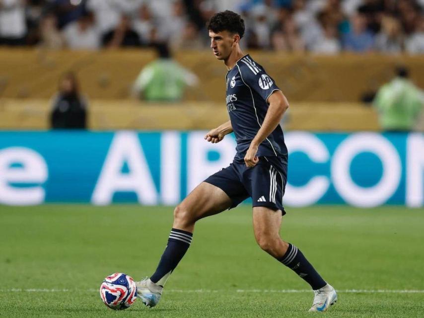 Jacobo Ramón en su debut con el Real Madrid en el Mundial de Clubes