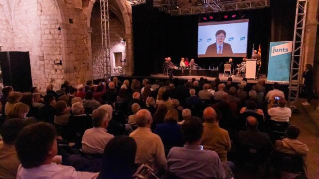 El presidente de Junts, Carles Puigdemont en un acto del partido con el mundo local