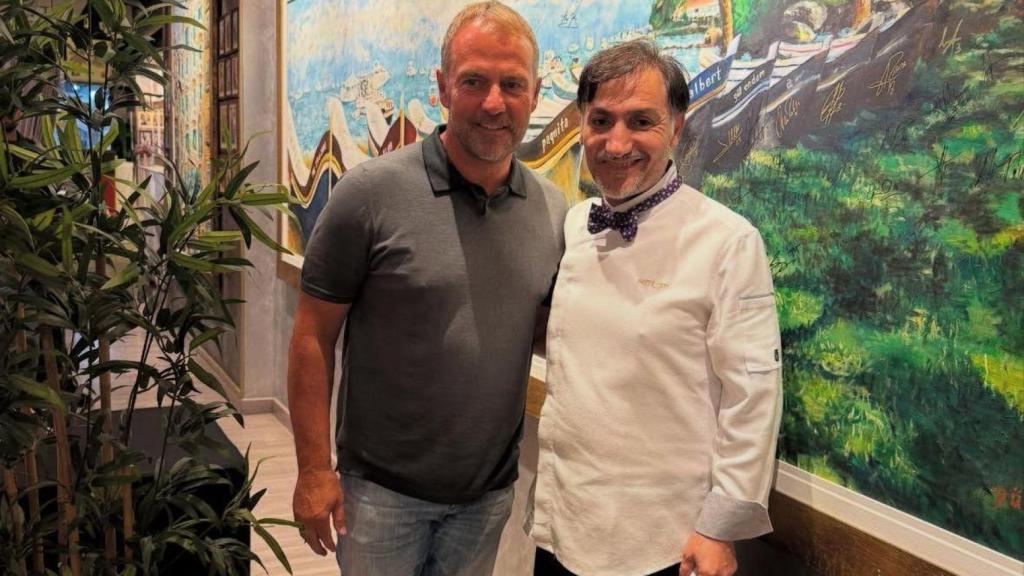Hansi Flick con Semi en el restaurante Gaudim