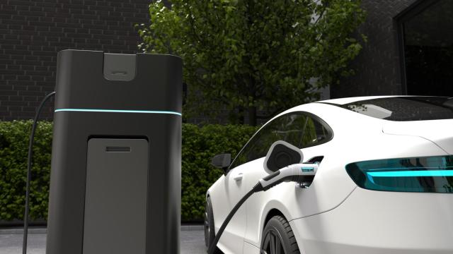 Coche eléctrico en una zona de carga