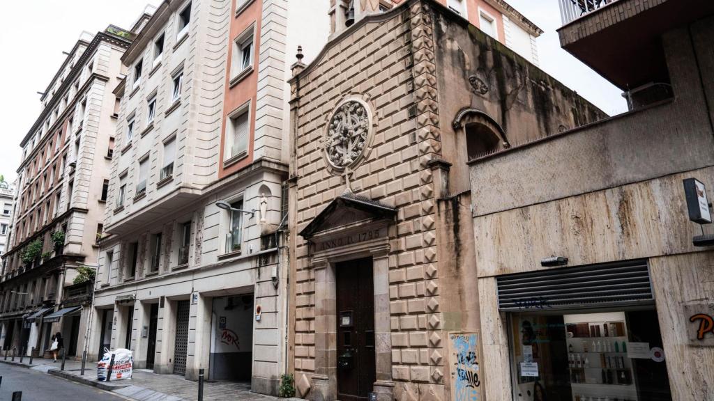 Exterior de la Capilla de Nuestra Señora de la Merced y San Pedro Apóstol