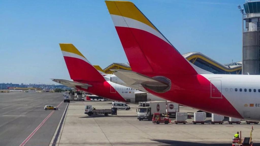 Varios aviones de Iberia