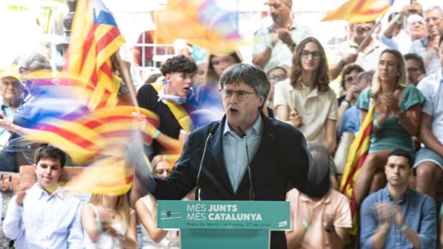 El presidente de Junts, Carles Puigdemont, interviene durante la celebración del quinto aniversario del partido