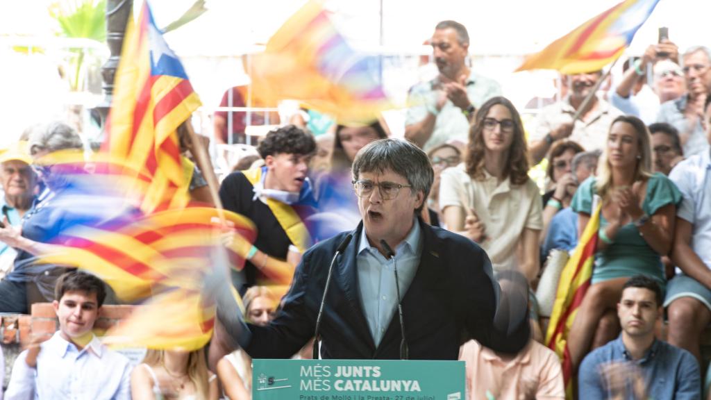 El presidente de Junts, Carles Puigdemont, interviene durante la celebración del quinto aniversario del partido