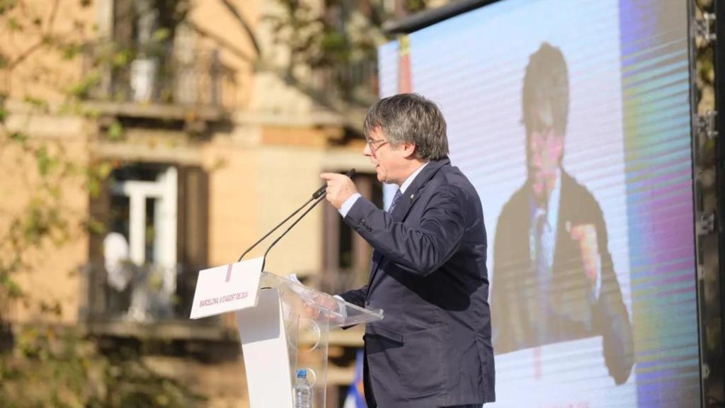 Turull revive la fugaz retorno de Puigdemont: El Estado se quedó con un palmo de narices