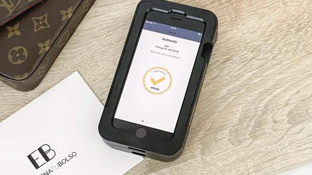 Compra con Estrena Tu Bolso desde un teléfono móvil