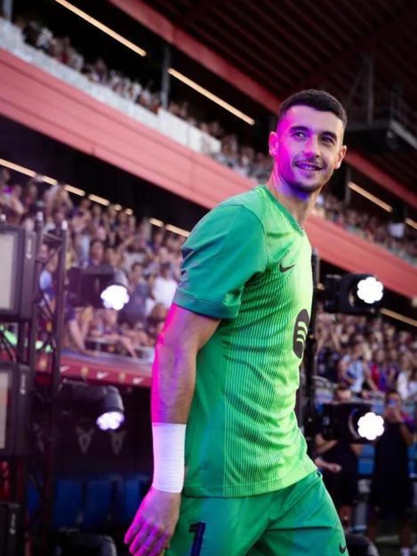 Joan García en la presentación de la plantilla del Barça en el Joan Gamper