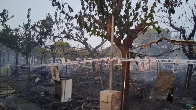 Varias parcelas calcinadas en el camping Vendrell Platja