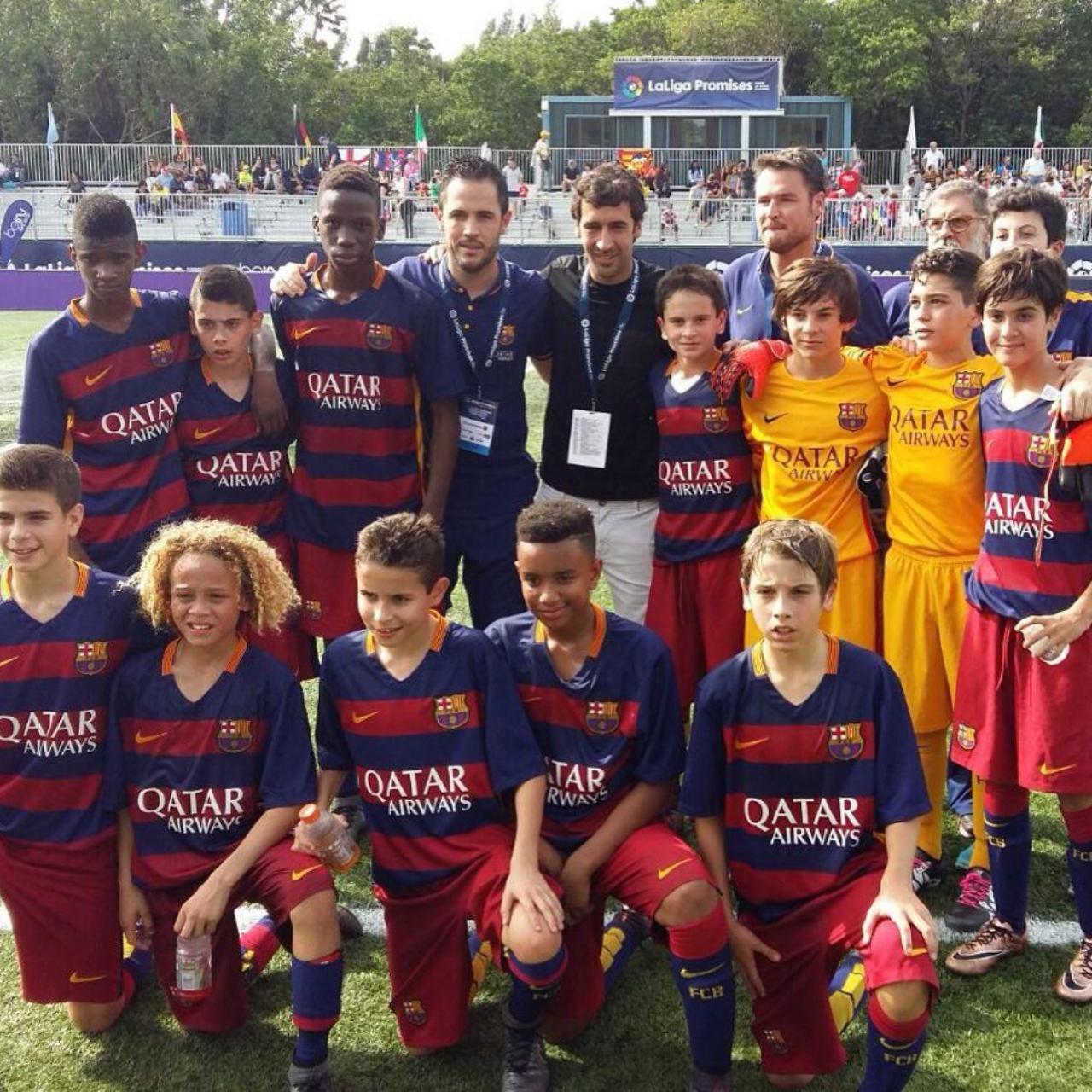 Marc Pelaz con Alejandro Balde y Xavi Simons, entre otros