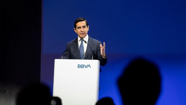 El BBVA lleva al Tribunal Supremo el veto temporal del Gobierno a la fusión con el Sabadell