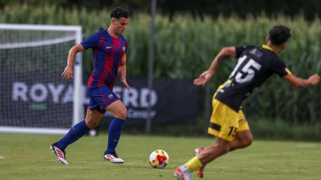 Álvaro Cortés en un partido de pretemporada con el filial del Barça
