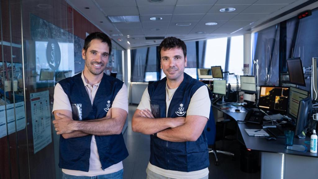 Los trabajadores de Salvamento Marítimo, Bernat Valverde y Carles Farrarons