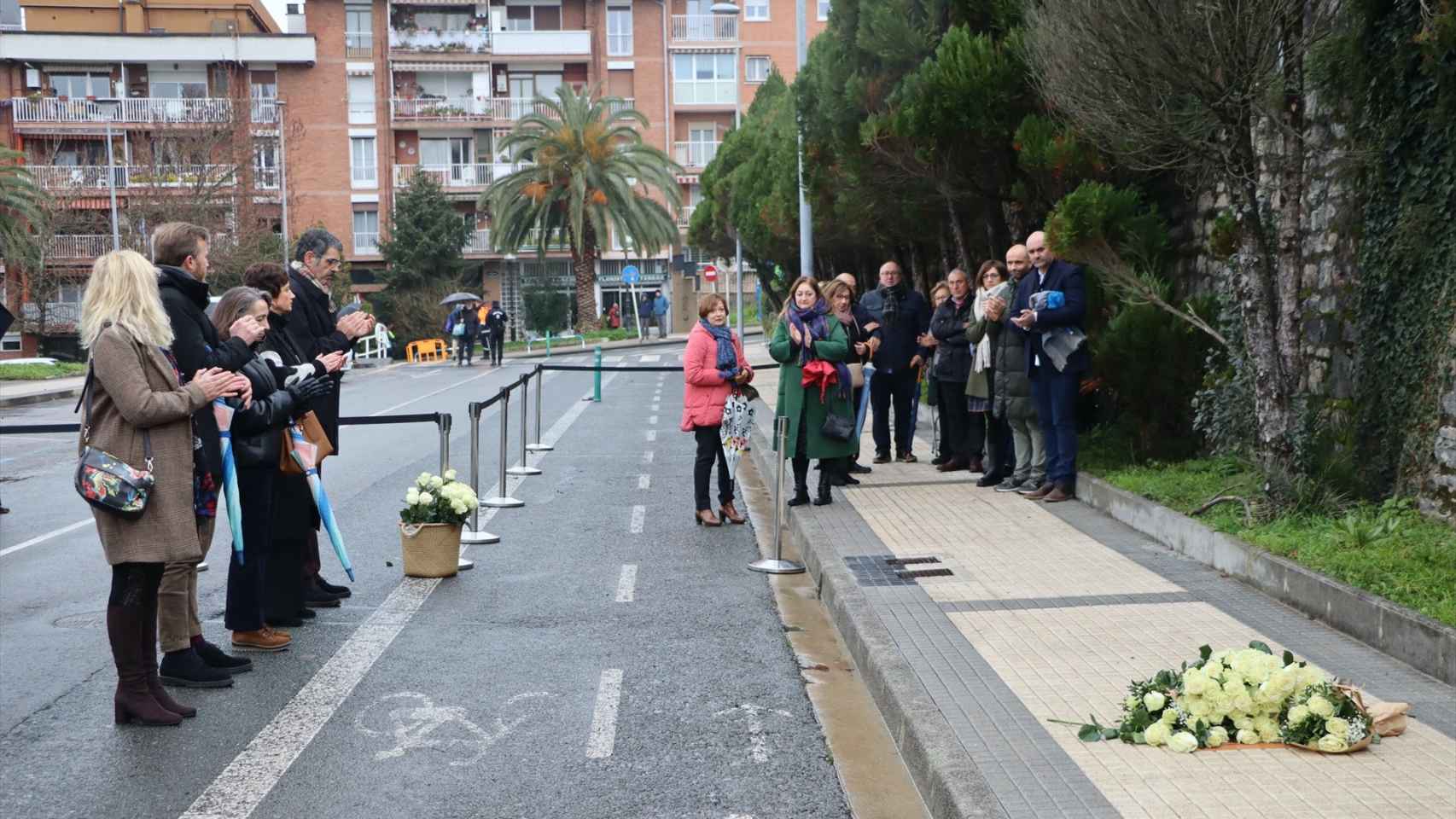 San Sebastin coloca placas en memoria de Juan Antonio Marcos Gonzlez y Miguel ngel igo Blanco, vctimas de ETA. / EP