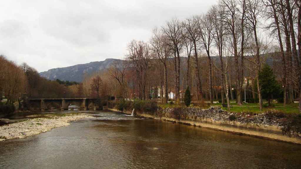 Rio Bayas, en Kuartango (lava). / turismo.euskadi.eus