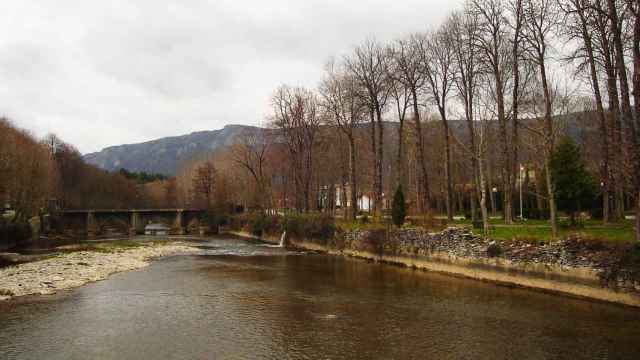 Rio Bayas, en Kuartango (lava). / turismo.euskadi.eus