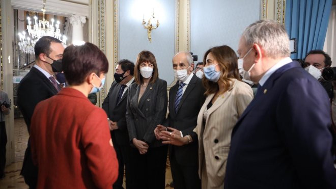 Los consejeros Azpiazu, Erkoreka, Mendia y Garamendi, esta mañana en la Comisión Mixta de Transferencias junto ministra de Política Territorial, Isabel Rodríguez / Irekia