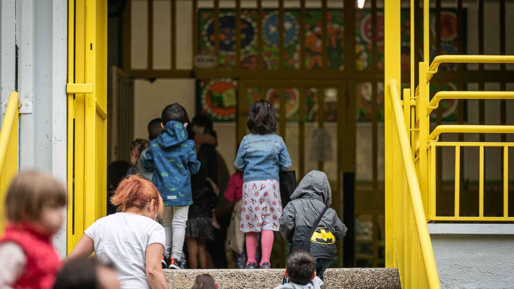 Entrada de un colegio en Euskadi. / EP