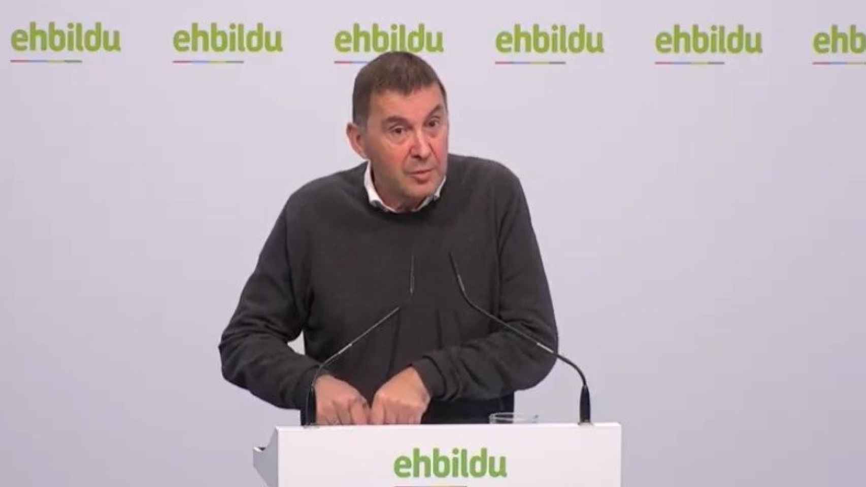 El coordinador general de EH Bildu, Arnaldo Otegi, en una reciente rueda de prensa. EP