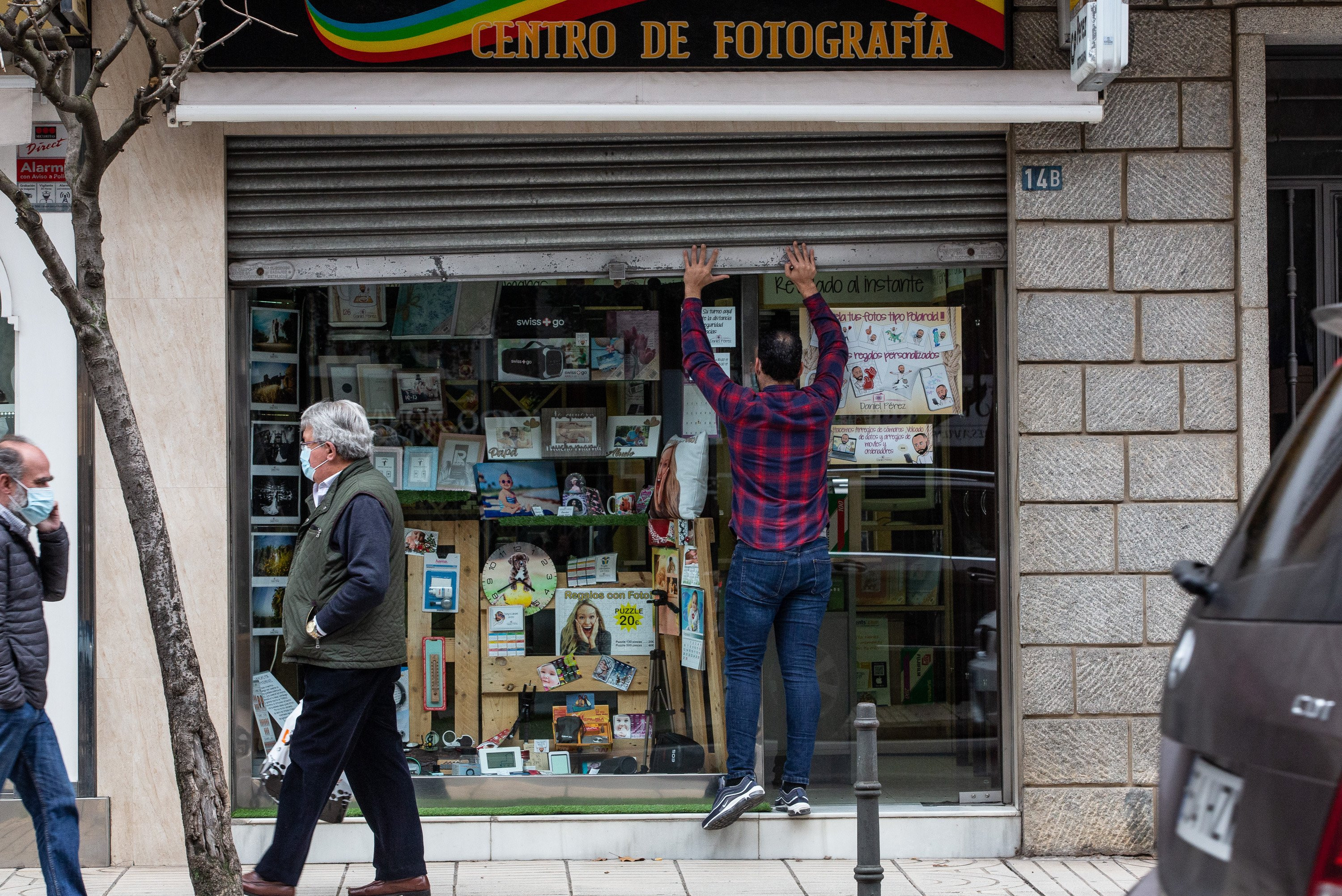 Comercio local. / EP