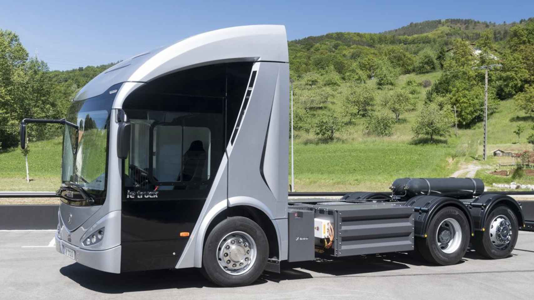 El camin Irizar ie truck / Irizar